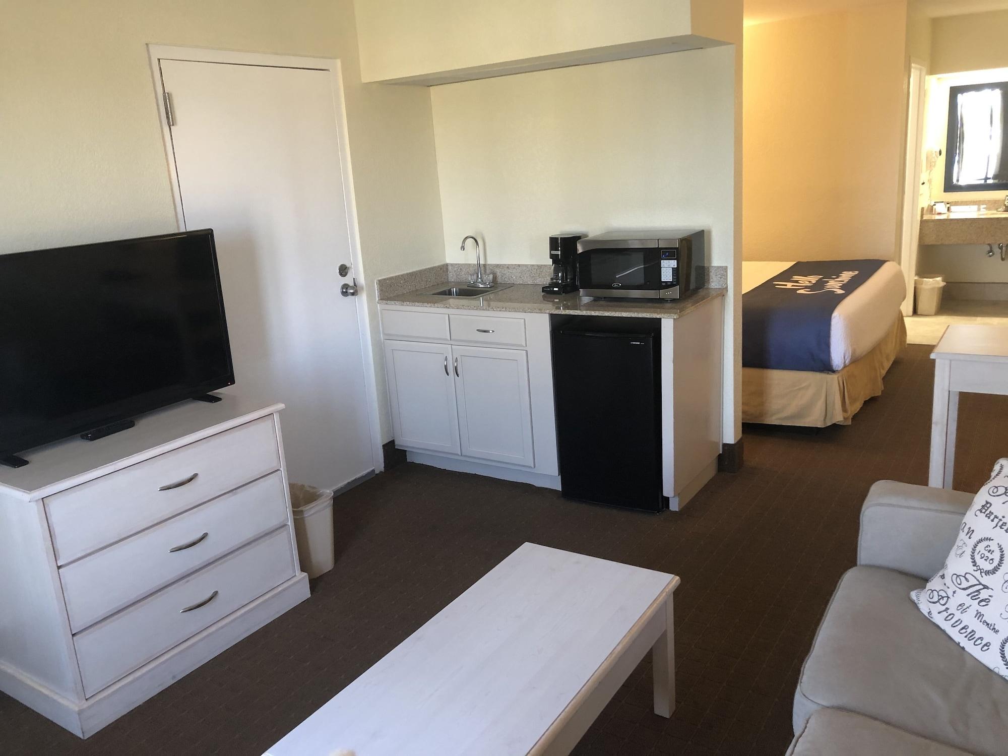 Motel Days & By Wyndham - Near Beaches Hurlburt